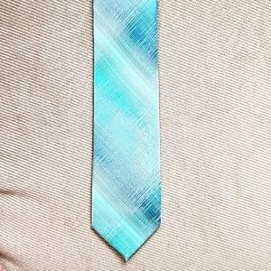 🔥3/$30 or 5/$40🔥  Express Multiple Shades of Green Silk Tie